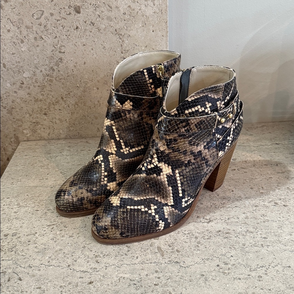 Boden Snake Print Ankle Bootie. Women’s Size 8/ UK 38